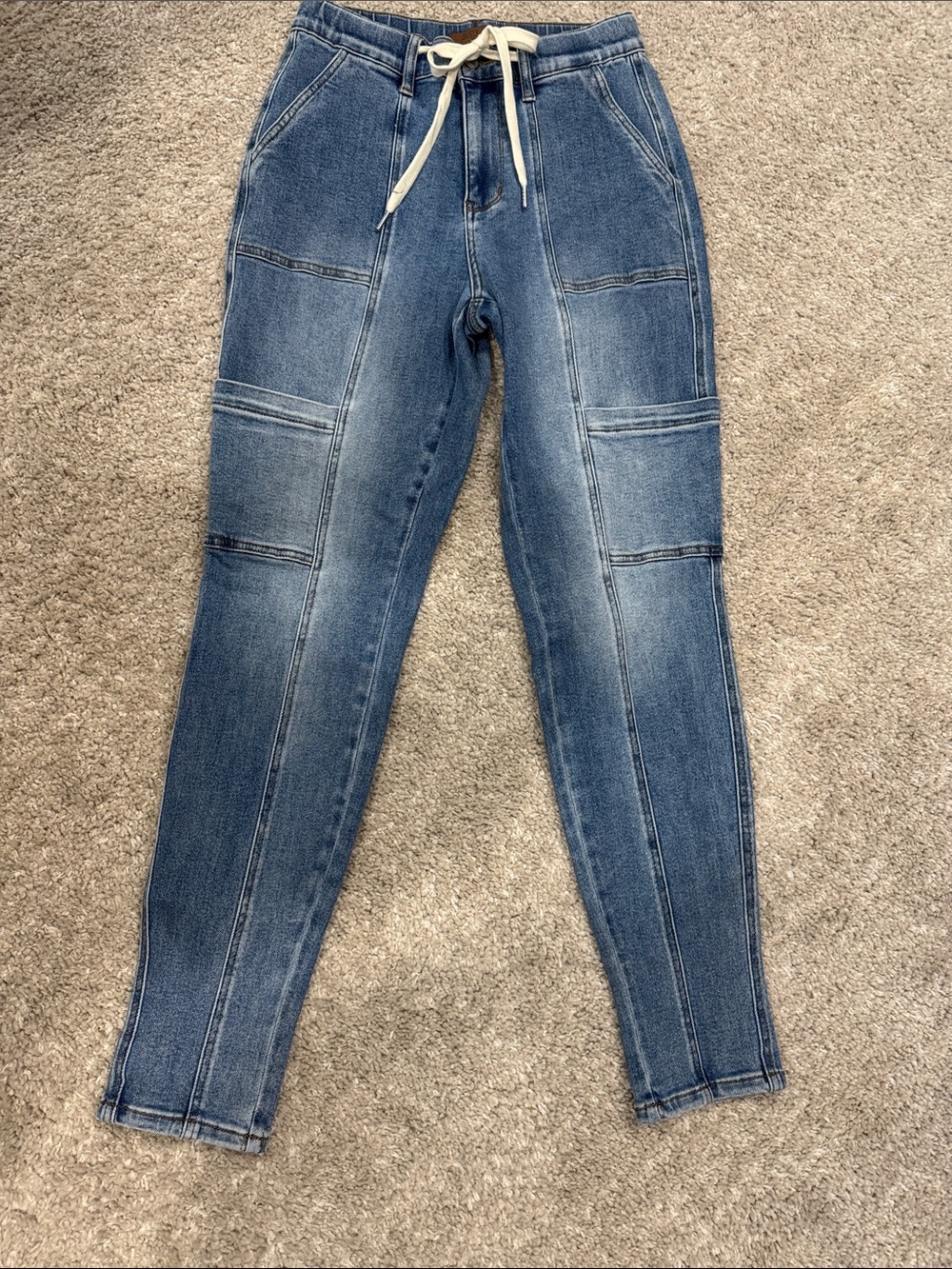 Judy Blue Medium Blue Skinny Jogger Jeans with Drawstring